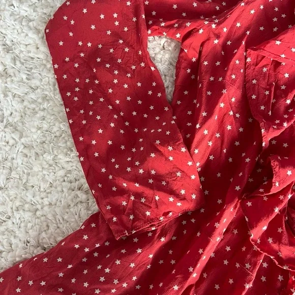 Realisation Par Alexandra Red Star Print 100% Silk Wrap Dress - Picture 3 of 4